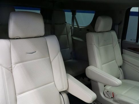 New 2024 Cadillac Escalade ESV Sport Platinum w/ LPO, ONYX Package image 20