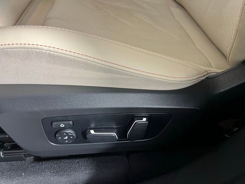 Used 2025 BMW X3 xDrive30i w/ M Sport Package image 22