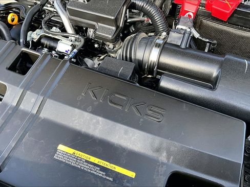 Used 2025 Nissan Kicks S image 29