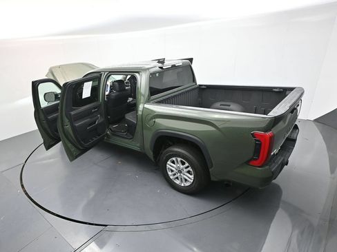 Used 2023 Toyota Tundra SR5 w/ SR5 Premium Package AWD/4WD image 36