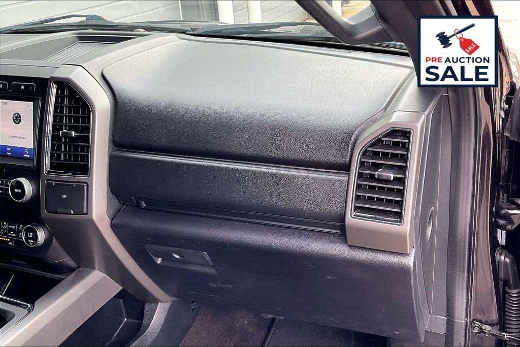 Used 2020 Ford Expedition XLT AWD/4WD image 16