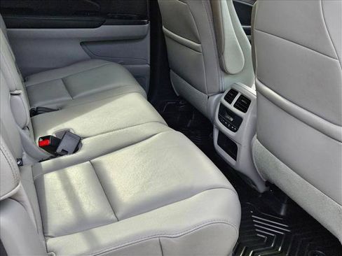 Used 2017 Honda Pilot EX-L image 19