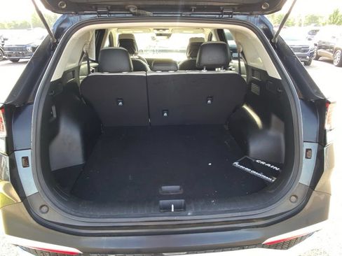 Certified 2024 Kia Sportage EX FWD image 8