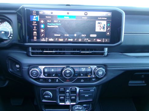 New 2025 Jeep Wrangler Unlimited Sahara image 16