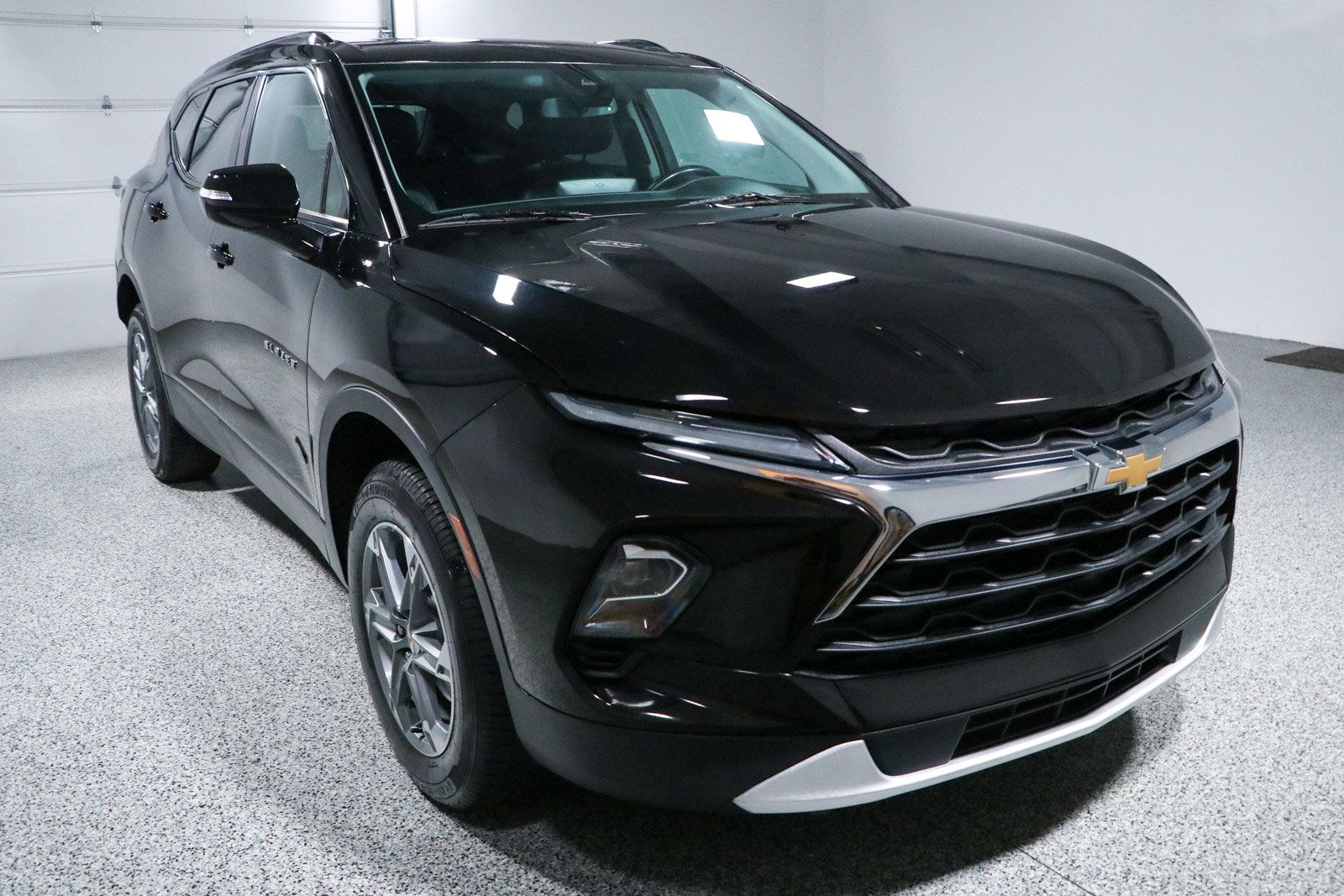 Used 2024 Chevrolet Blazer LT FWD image 5