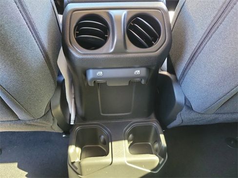 New 2026 Jeep Gladiator Sport image 9