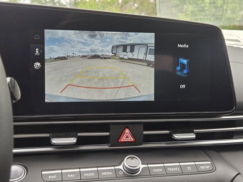 New 2026 Hyundai Elantra Limited FWD image 13