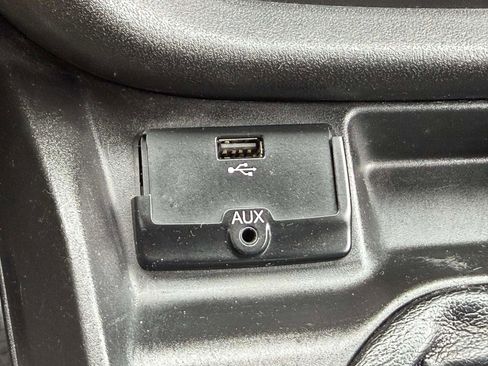 Used 2015 RAM ProMaster City Tradesman FWD image 20