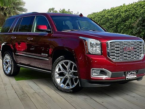 Used 2019 GMC Yukon Denali w/ Denali Ultimate Package image 11
