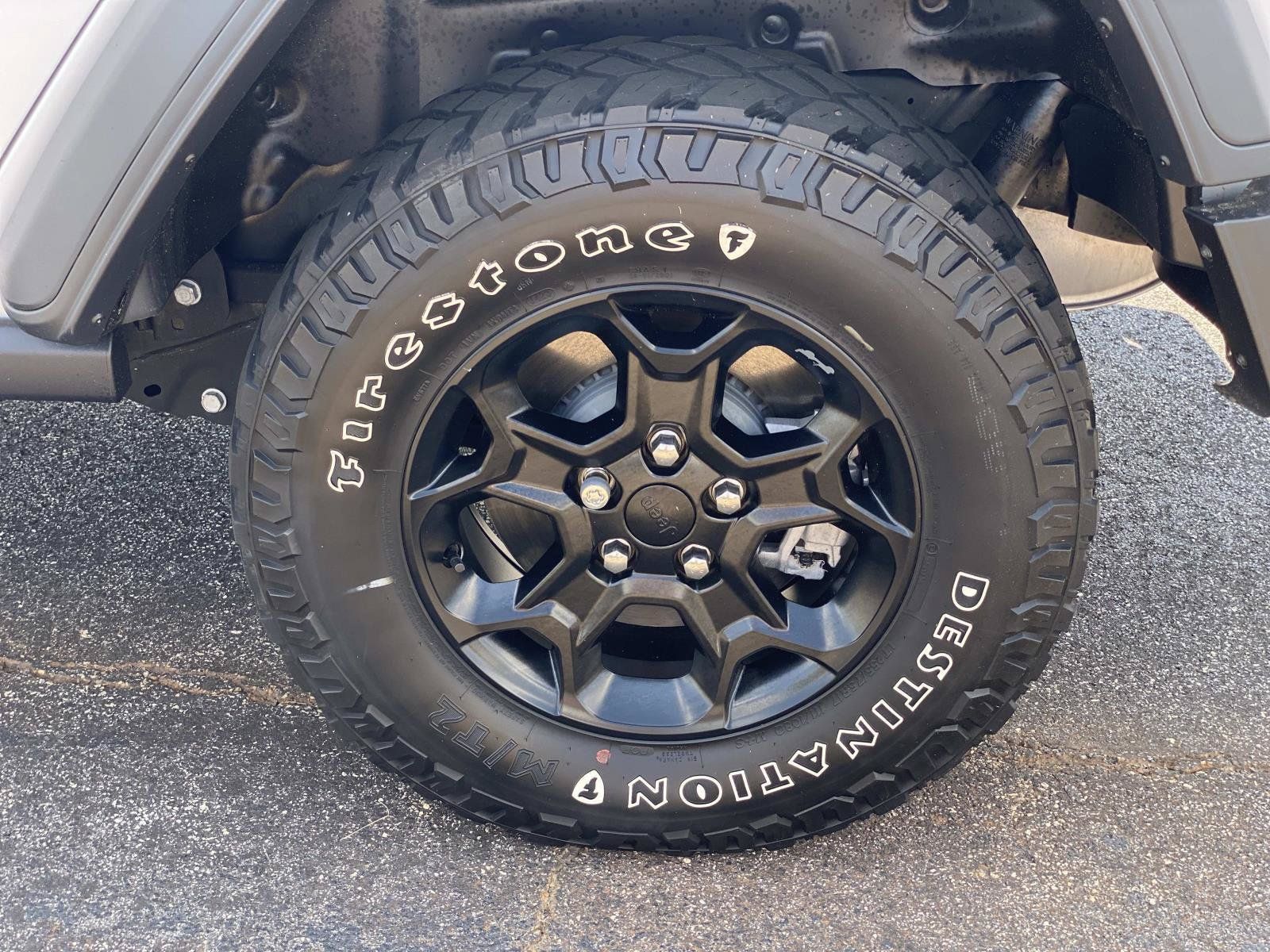 Used 2023 Jeep Wrangler Unlimited w/ Sun & Screen Package AWD/4WD image 15