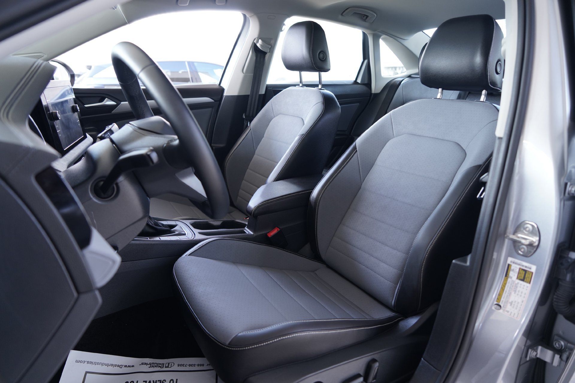 Certified 2026 Volkswagen Jetta SE FWD image 10