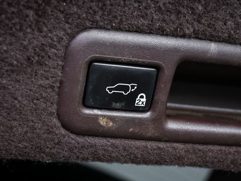 Used 2019 Lexus RX 450h AWD w/ Luxury Package image 32