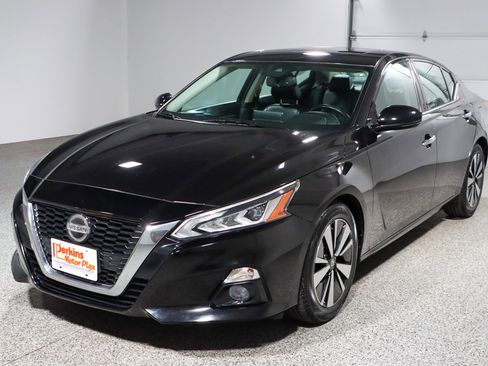 Used 2019 Nissan Altima 2.5 SL FWD image 29
