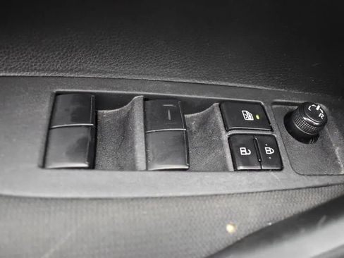 Used 2023 Toyota Corolla LE image 20