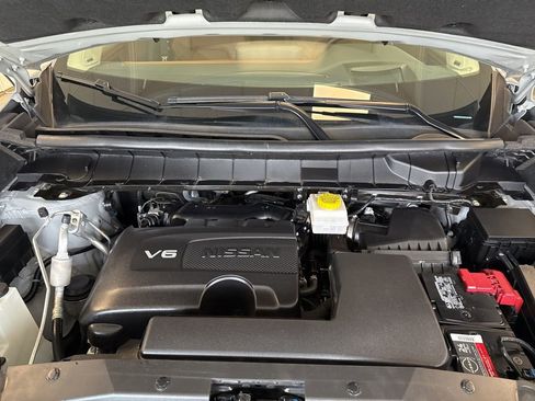 Used 2023 Nissan Pathfinder Platinum AWD/4WD image 23