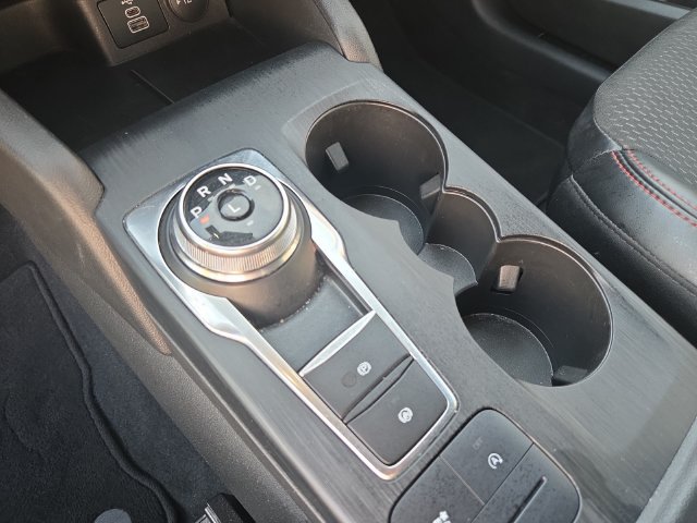 Certified 2025 Ford Escape ST-Line AWD/4WD image 17