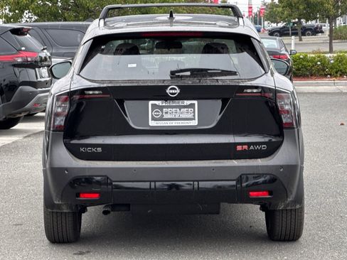 New 2026 Nissan Kicks SR w/ SR Premium Package image 5