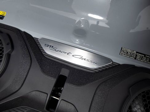 Certified 2023 Porsche 911 Sport Classic image 63