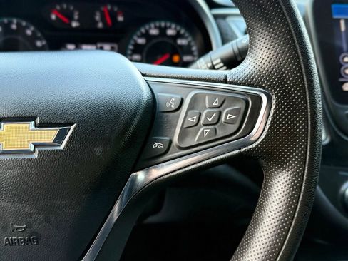 Used 2023 Chevrolet Malibu LT image 14