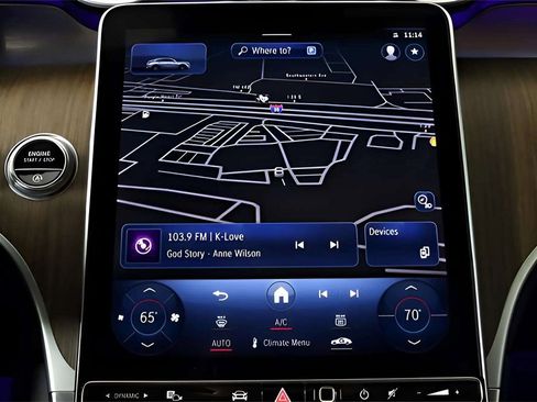 Used 2024 Mercedes-Benz GLC 300 4MATIC image 16