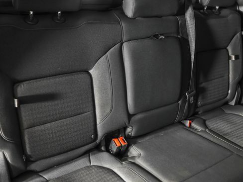 Used 2021 Chevrolet Silverado 1500 LT Trail Boss w/ Convenience Package II image 46