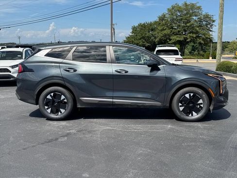 Certified 2026 Kia Sportage LX FWD image 2