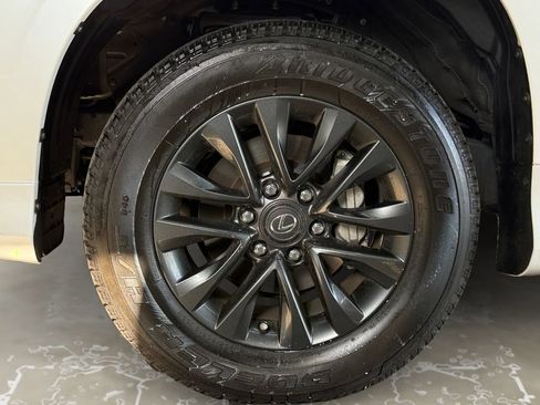 Used 2023 Lexus GX 460 Premium w/ Premium Package AWD/4WD image 14