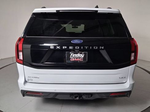 Used 2025 Ford Expedition Max Active AWD/4WD image 5