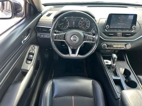 Used 2019 Nissan Altima 2.5 SR image 17