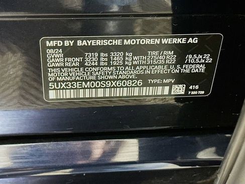 Used 2025 BMW X7 M60i w/ Executive Package image 36