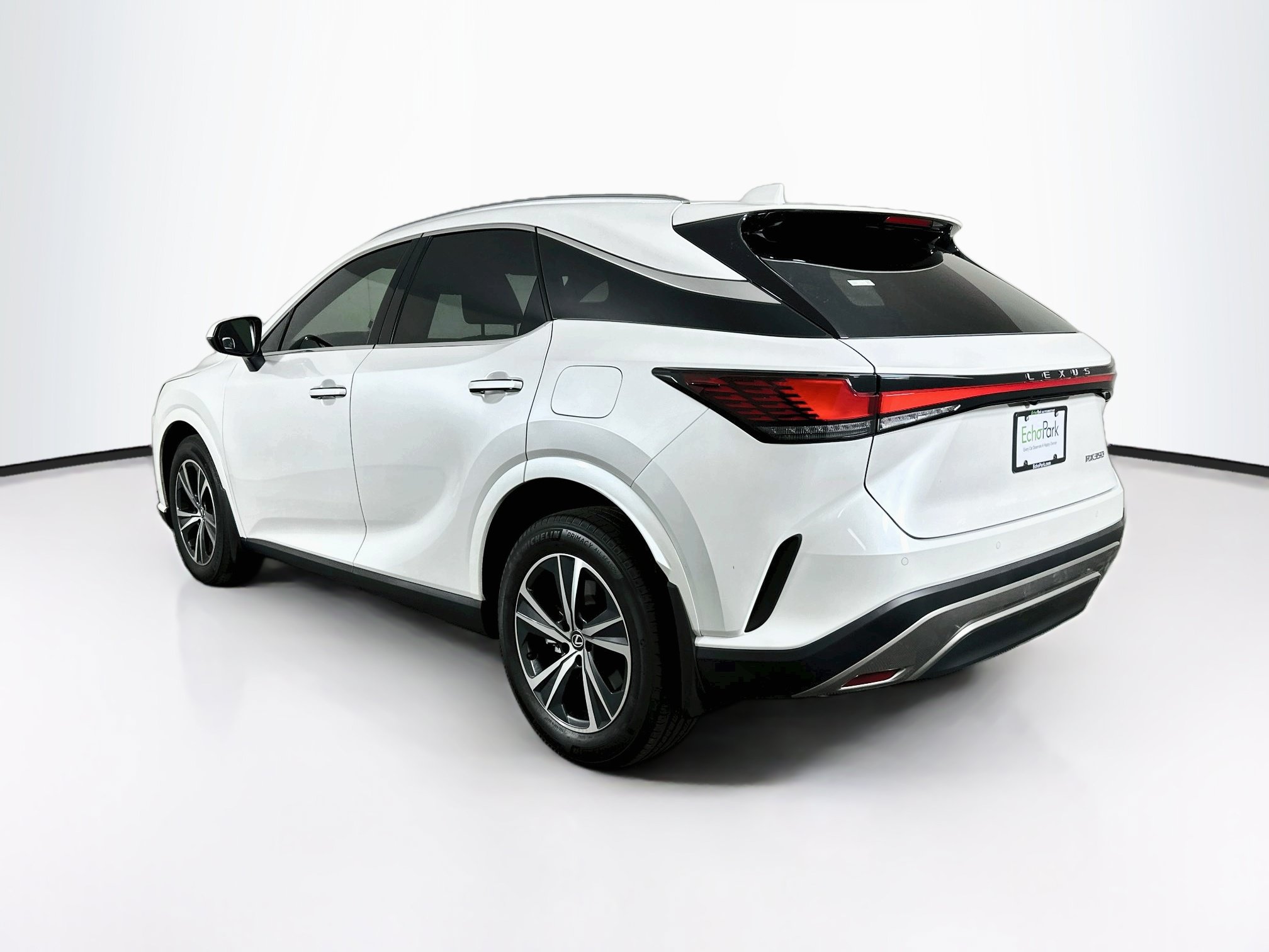 Used 2024 Lexus RX 350 Premium w/ Accessory Package (Z1) FWD image 5
