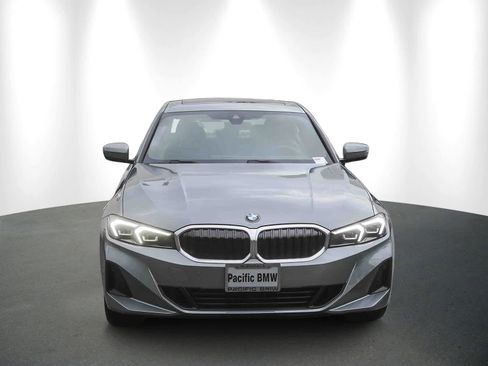 Used 2025 BMW 330i xDrive Sedan image 2