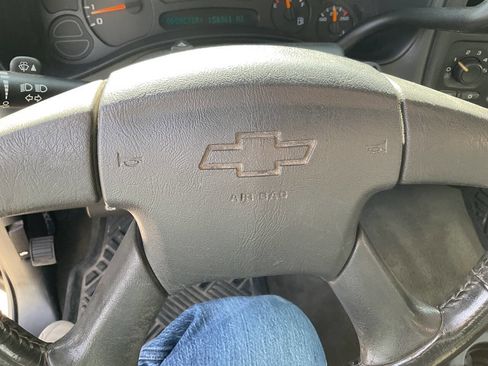 Used 2006 Chevrolet Silverado 1500 LT w/ Light Duty Power Package image 15