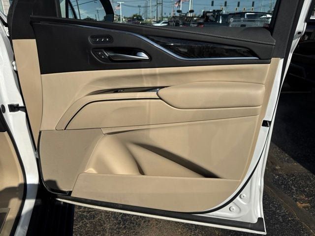 Used 2024 Cadillac Escalade ESV Premium Luxury w/ Performance Package AWD/4WD image 27