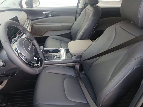 New 2026 Kia Carnival LXS image 11