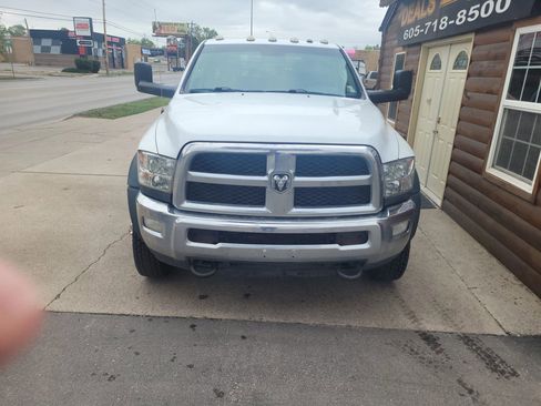 Used 2018 RAM 5500 Tradesman w/ Ambulance Prep Group AWD/4WD image 3