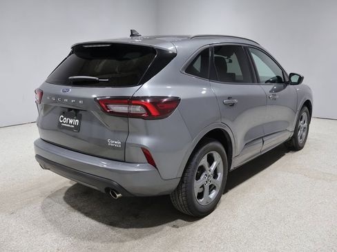 Used 2024 Ford Escape ST-Line AWD/4WD image 2