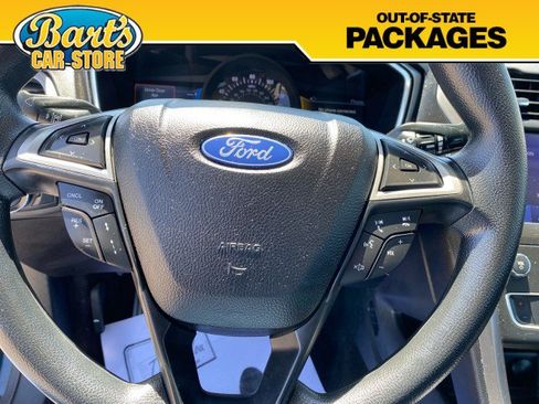 Used 2020 Ford Fusion SE FWD image 29