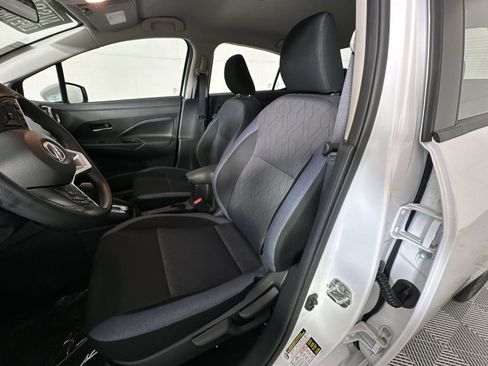 Certified 2025 Nissan Versa SV w/ Trunk Package FWD image 11