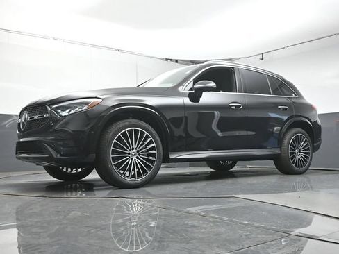 Used 2026 Mercedes-Benz GLC 300 image 36