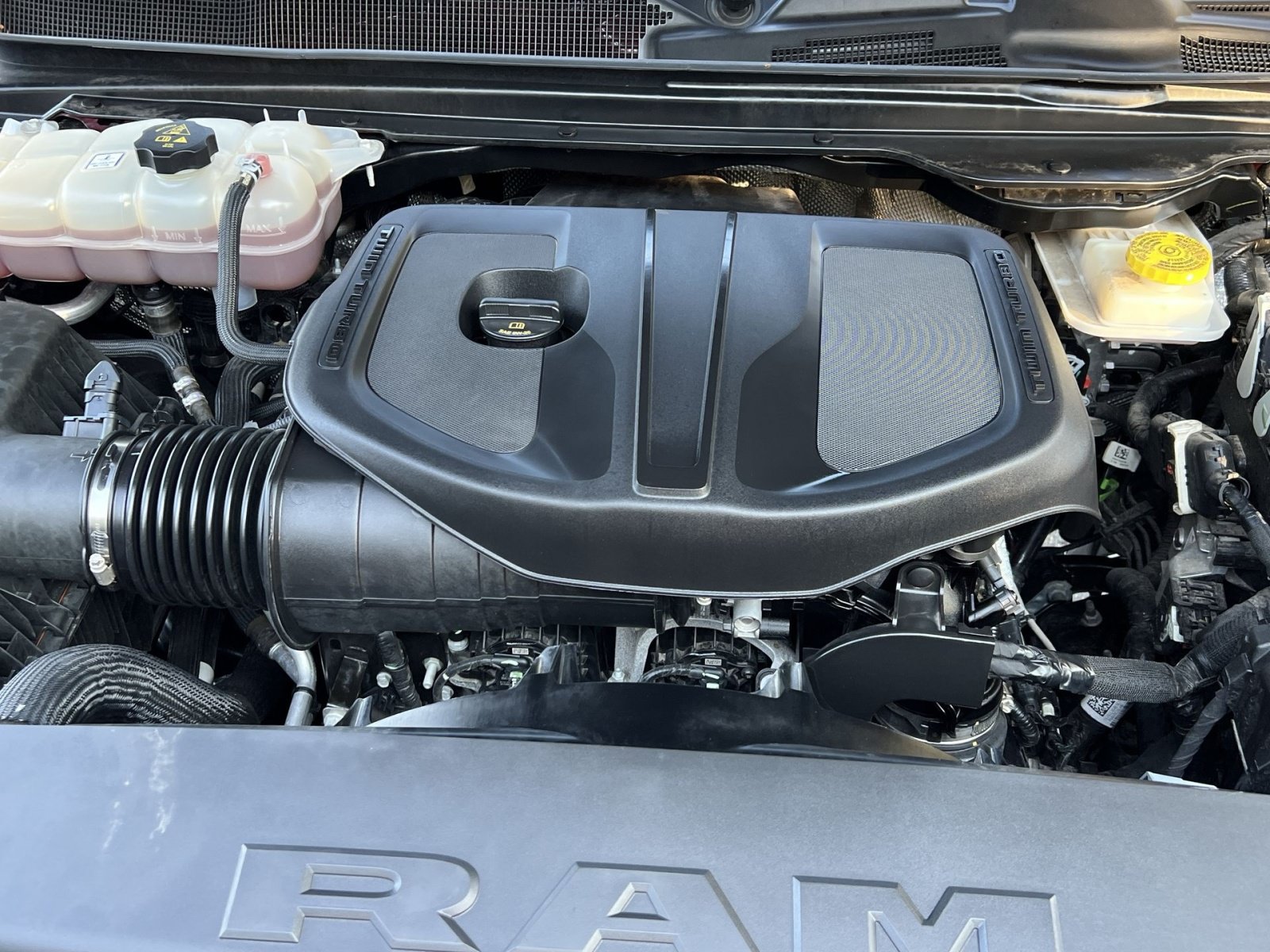 Used 2025 RAM 1500 Big Horn AWD/4WD image 34
