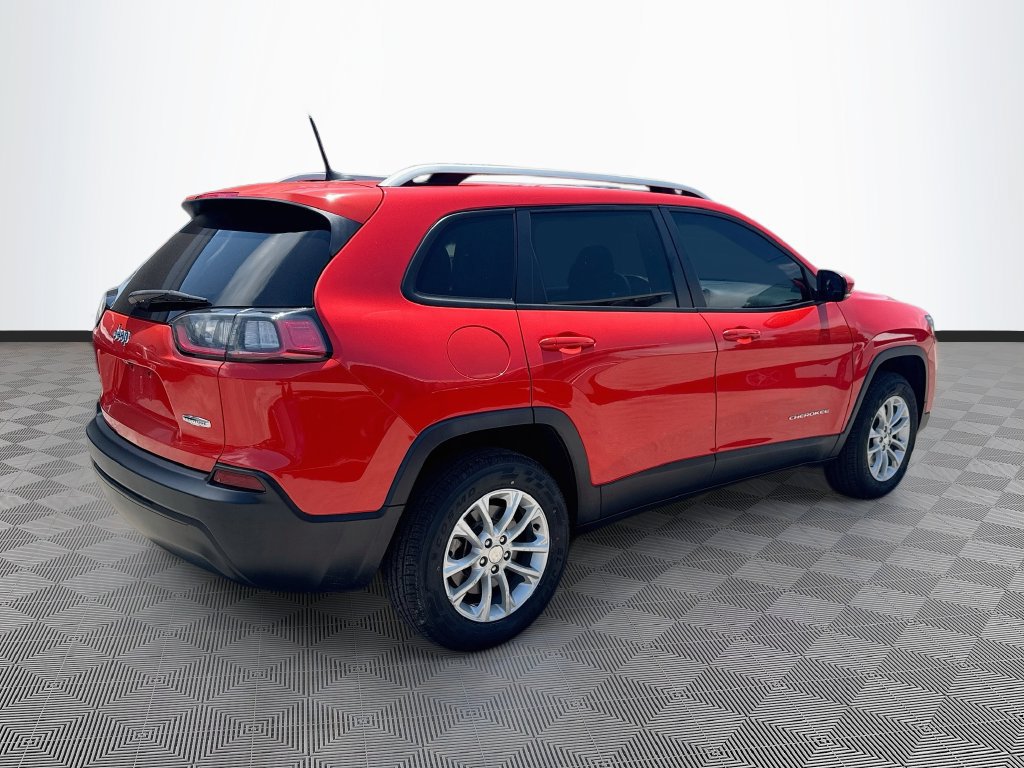 Certified 2021 Jeep Cherokee Latitude w/ Mopar Interior Package AWD/4WD image 6
