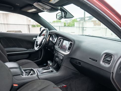 Used 2020 Dodge Charger Scat Pack RWD image 13