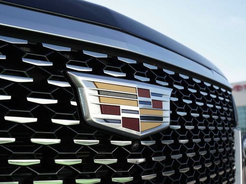 Used 2023 Cadillac Escalade ESV Premium Luxury w/ Performance Package AWD/4WD image 51