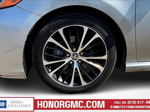 Used 2020 Toyota Camry SE w/ Convenience Package image 29