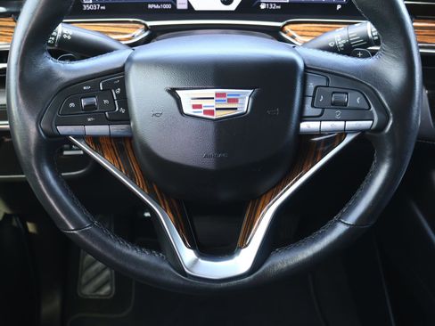 Used 2022 Cadillac Escalade Luxury w/ LPO, Floor Liner Package image 13