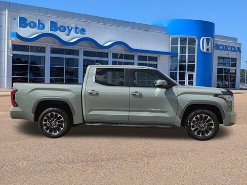 Used 2024 Toyota Tundra Limited AWD/4WD image 4