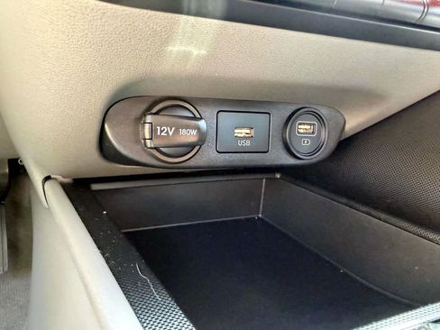 Certified 2023 Hyundai Elantra SE w/ Preferred Accessory Package FWD image 28