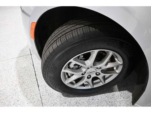 Used 2024 Chrysler Voyager LX FWD image 11