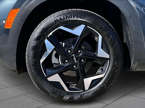 Used 2025 Kia Seltos S image 9